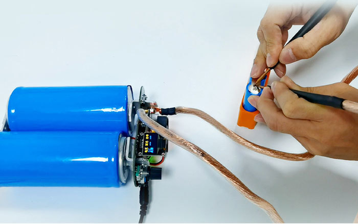 DW-01 superkondezátorová ručná bodová svářečka kontaktů baterií a aku packů, DIY